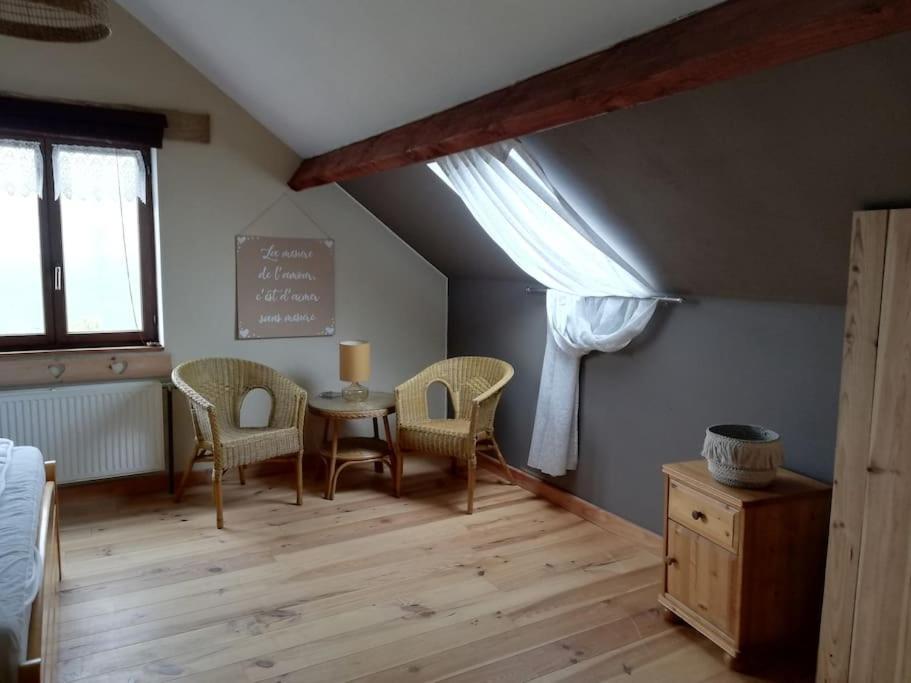Villa Lesse En Ciel Vous Accueille Avec Plaisir . Houyet Esterno foto